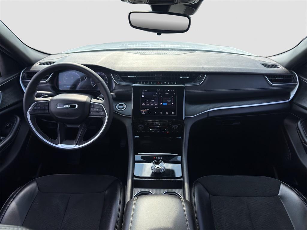 used 2024 Jeep Grand Cherokee car, priced at $33,119