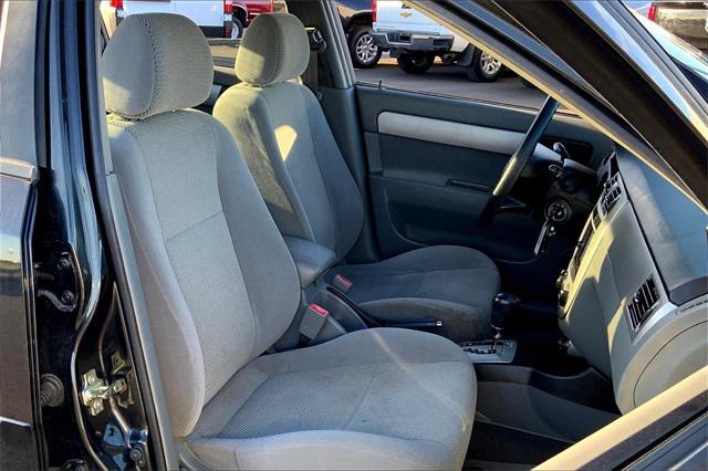 used 2007 Suzuki Forenza car, priced at $6,700