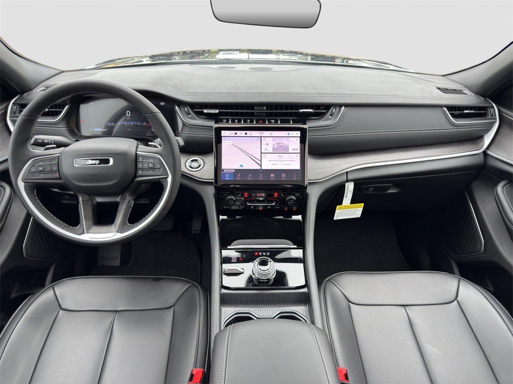 new 2025 Jeep Grand Cherokee car, priced at $49,734