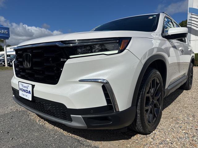 used 2025 Honda Pilot car, priced at $44,905