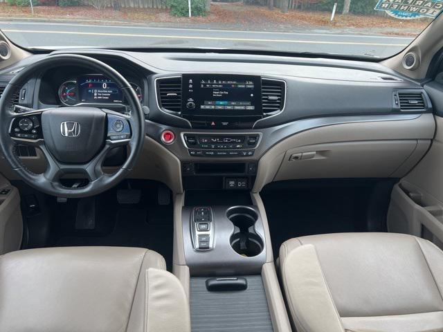 used 2022 Honda Pilot car, priced at $33,147