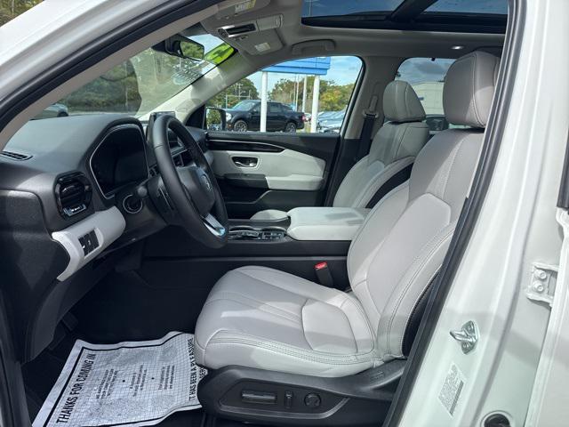 used 2025 Honda Pilot car, priced at $47,835
