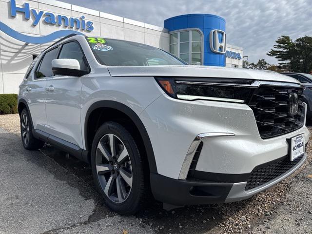 used 2025 Honda Pilot car, priced at $47,835