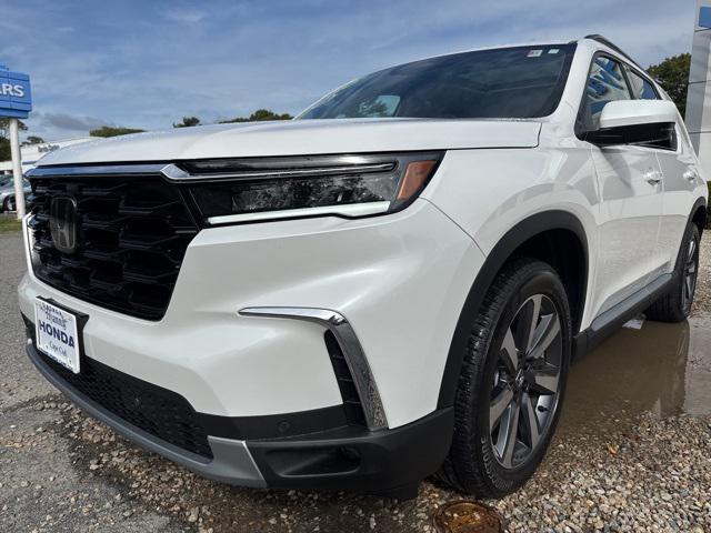 used 2025 Honda Pilot car, priced at $47,835
