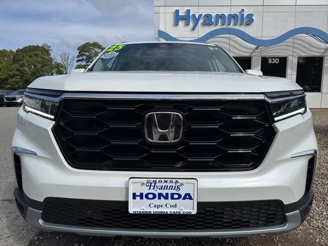 used 2025 Honda Pilot car, priced at $47,835