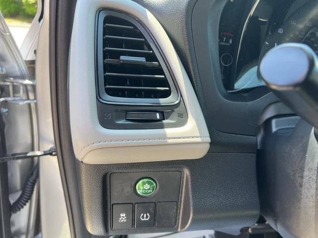 used 2022 Honda HR-V car, priced at $22,987