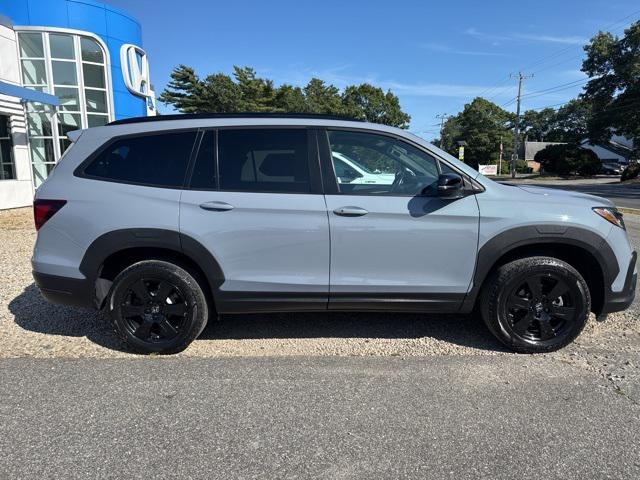 used 2022 Honda Pilot car, priced at $35,264
