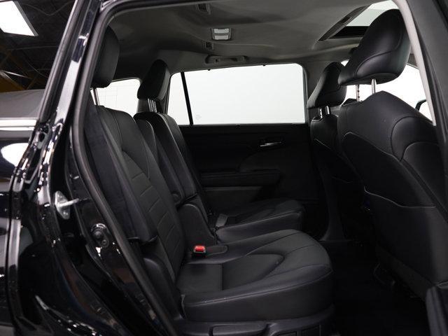 used 2021 Toyota Highlander Hybrid car, priced at $37,599