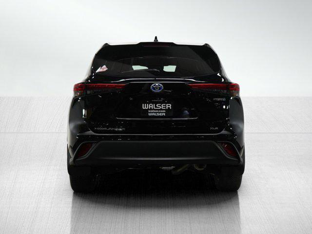 used 2021 Toyota Highlander Hybrid car, priced at $37,599