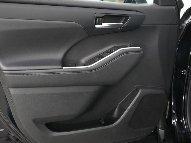 used 2021 Toyota Highlander Hybrid car, priced at $37,599