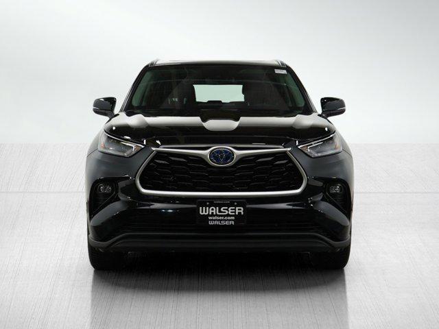 used 2021 Toyota Highlander Hybrid car, priced at $37,599