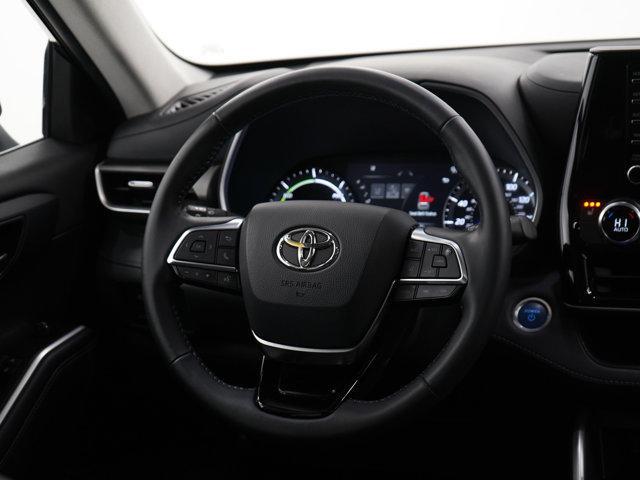 used 2021 Toyota Highlander Hybrid car, priced at $37,599