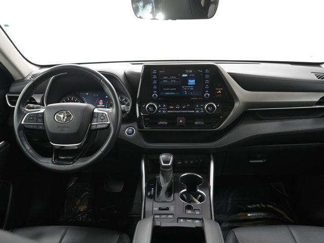 used 2021 Toyota Highlander car, priced at $35,299