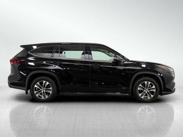 used 2021 Toyota Highlander Hybrid car, priced at $33,998