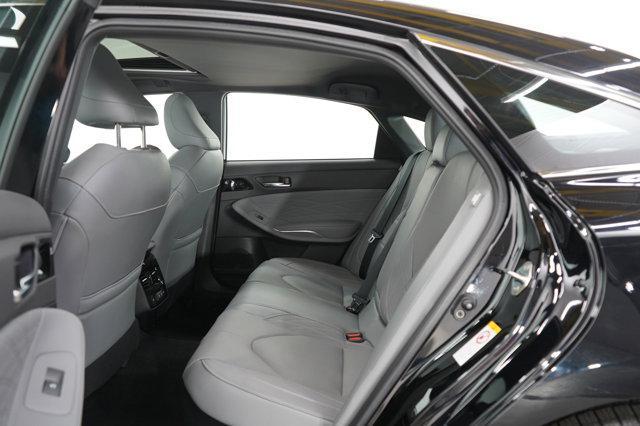 used 2019 Toyota Avalon Hybrid car, priced at $27,599