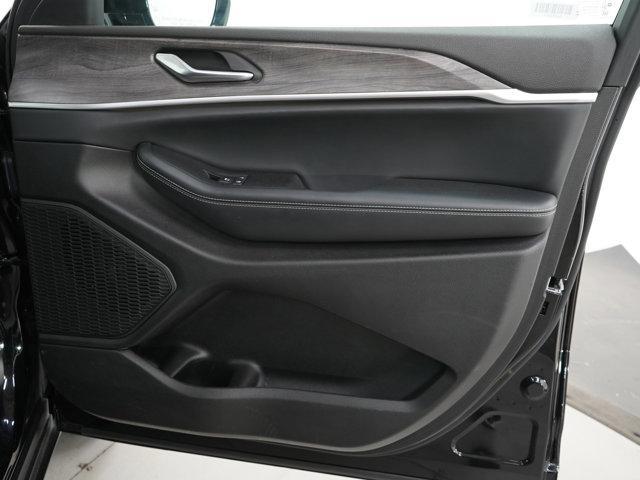 used 2024 Jeep Grand Cherokee L car, priced at $33,599