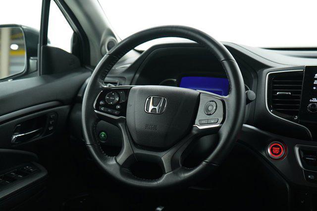 used 2022 Honda Pilot car, priced at $30,998