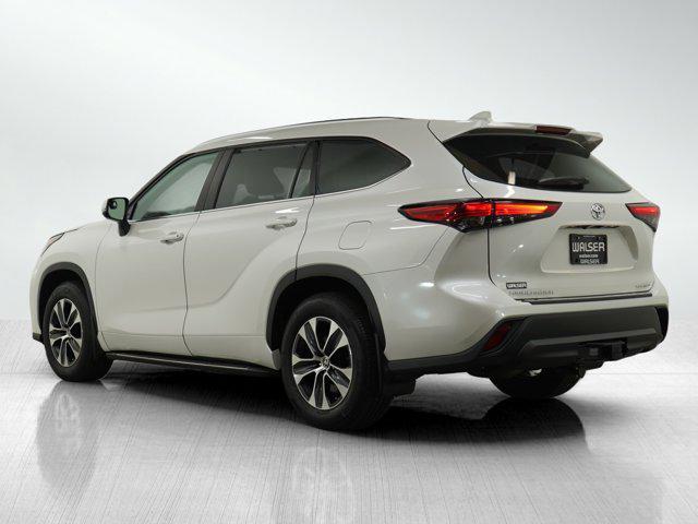 used 2021 Toyota Highlander car, priced at $38,898