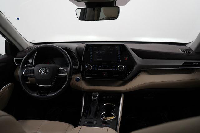 used 2021 Toyota Highlander car, priced at $38,898
