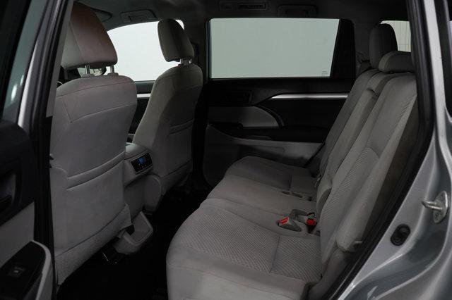 used 2019 Toyota Highlander car, priced at $28,799