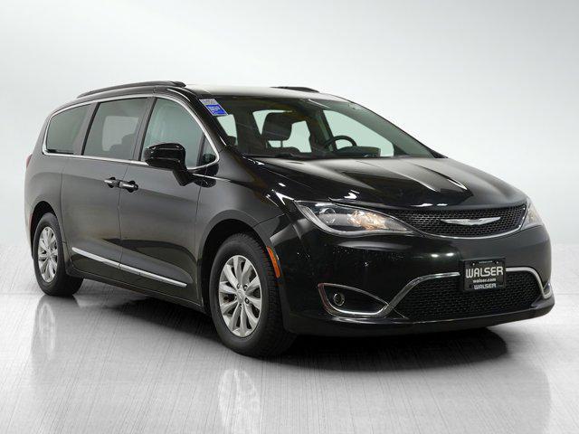 used 2017 Chrysler Pacifica car, priced at $12,998