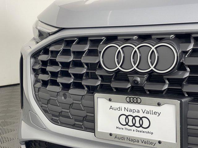 new 2025 Audi Q5 car, priced at $60,290