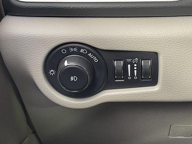 used 2022 Chrysler Pacifica car, priced at $19,998
