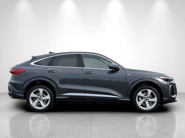 new 2025 Audi Q5 car, priced at $64,140