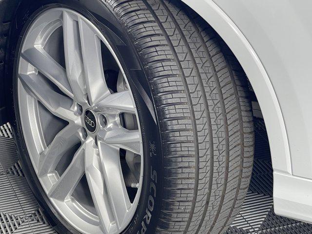 new 2025 Audi Q7 car, priced at $76,295