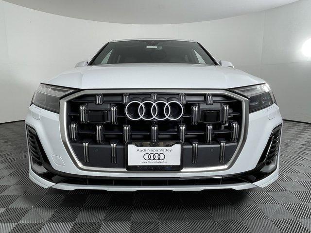 new 2025 Audi Q7 car, priced at $76,295