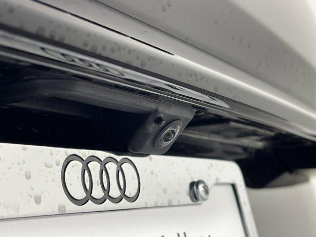 new 2025 Audi Q7 car, priced at $75,395