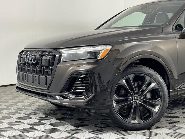 new 2025 Audi Q7 car, priced at $75,395