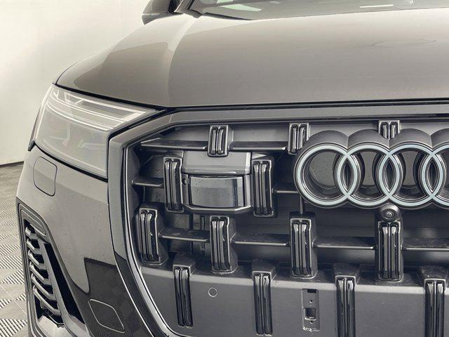 new 2025 Audi Q7 car, priced at $75,395