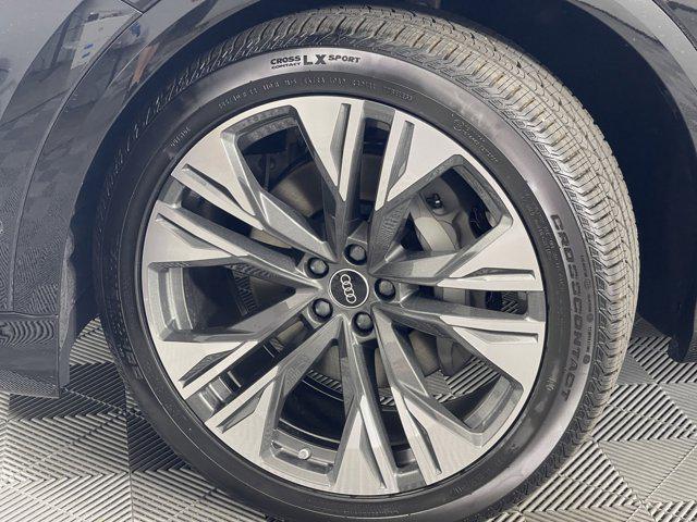 new 2025 Audi Q8 car, priced at $85,160