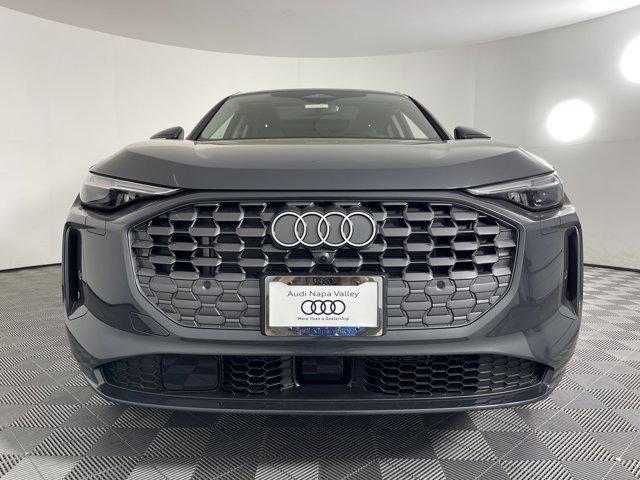 new 2025 Audi Q5 car, priced at $59,640