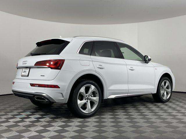 new 2025 Audi Q5 car, priced at $56,835