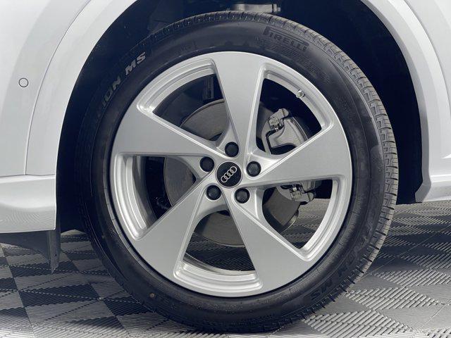 new 2025 Audi Q5 car, priced at $62,040