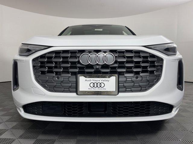 new 2025 Audi Q5 car, priced at $62,040