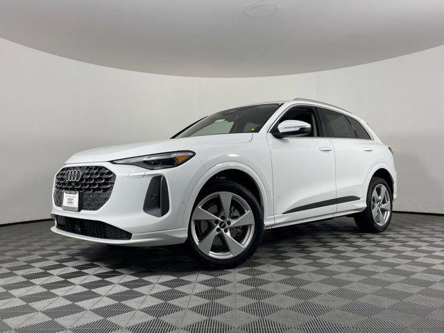 new 2025 Audi Q5 car, priced at $62,040