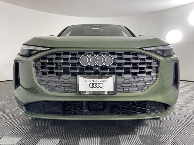 new 2025 Audi Q5 car, priced at $61,890