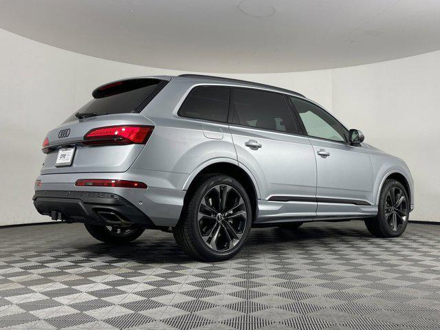 new 2025 Audi Q7 car, priced at $75,305