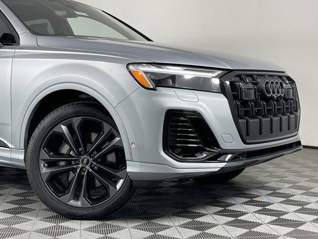 new 2025 Audi Q7 car, priced at $75,305