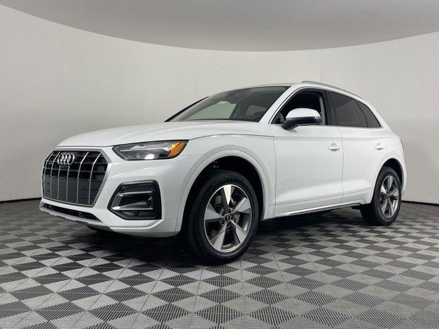 new 2024 Audi Q5 car, priced at $46,060