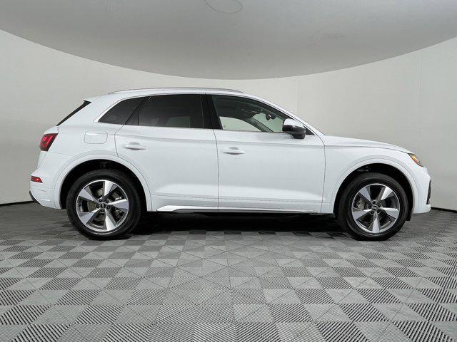 new 2024 Audi Q5 car, priced at $46,060