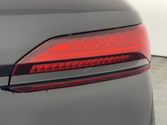 new 2025 Audi Q7 car, priced at $72,220