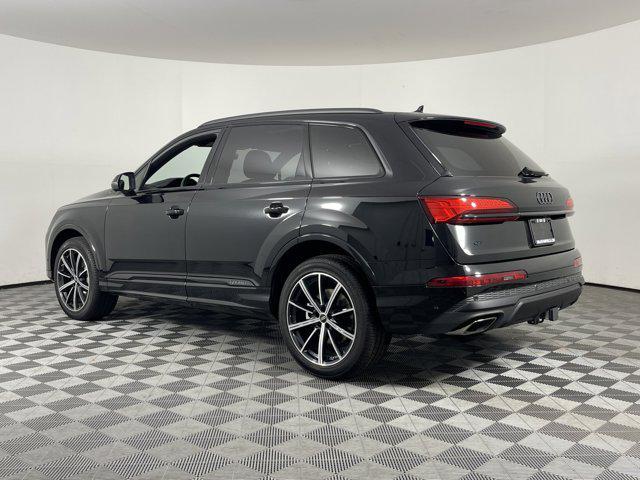 new 2025 Audi Q7 car, priced at $72,220