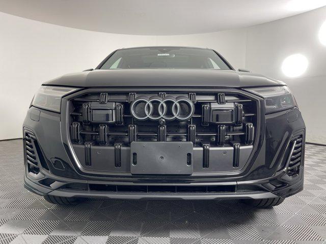 new 2025 Audi Q7 car, priced at $72,220