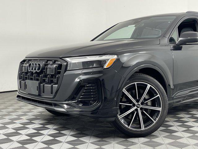 new 2025 Audi Q7 car, priced at $72,220