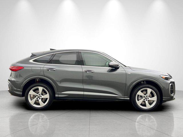 new 2025 Audi Q5 car, priced at $64,140