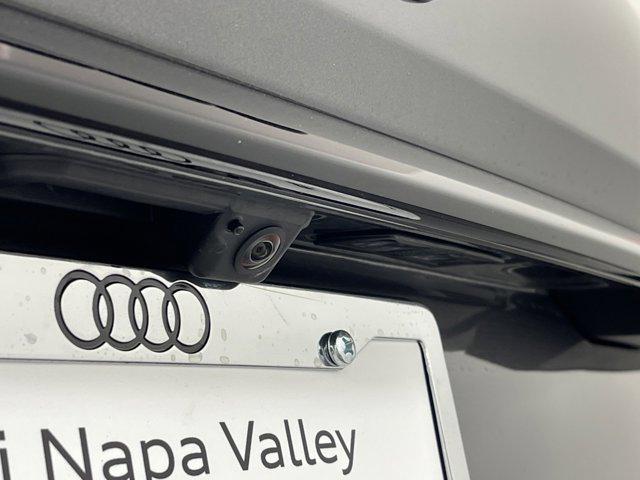 new 2025 Audi Q7 car, priced at $68,400